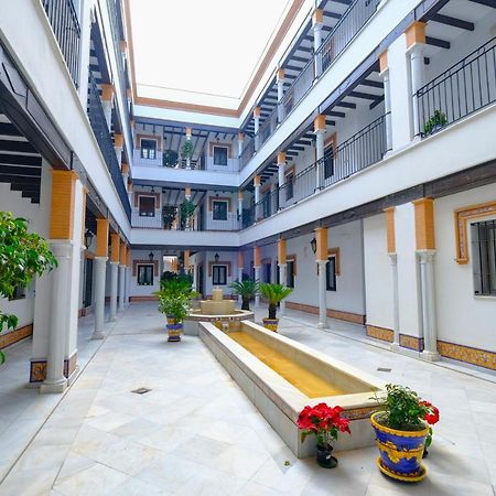 Patio Rialto Apartment Севилья Экстерьер фото